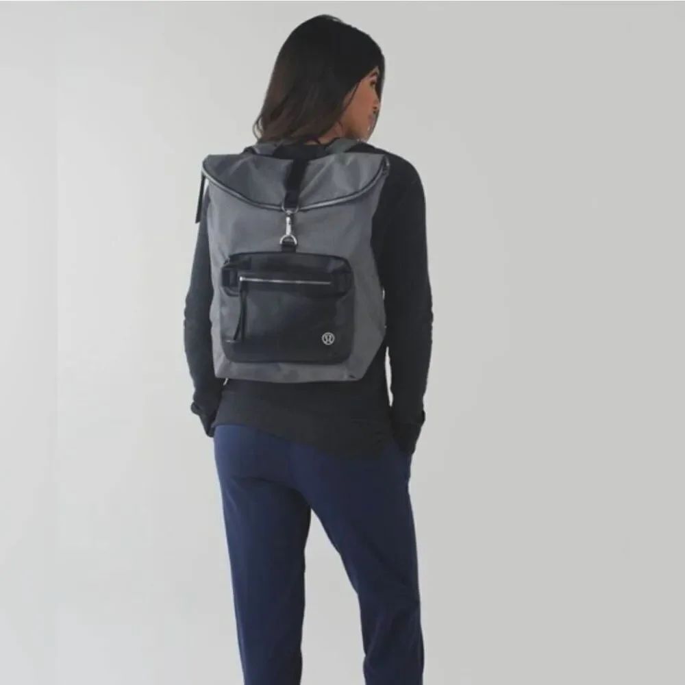 Lululemon Kickin' It Backpack Black / Slate / Black $118